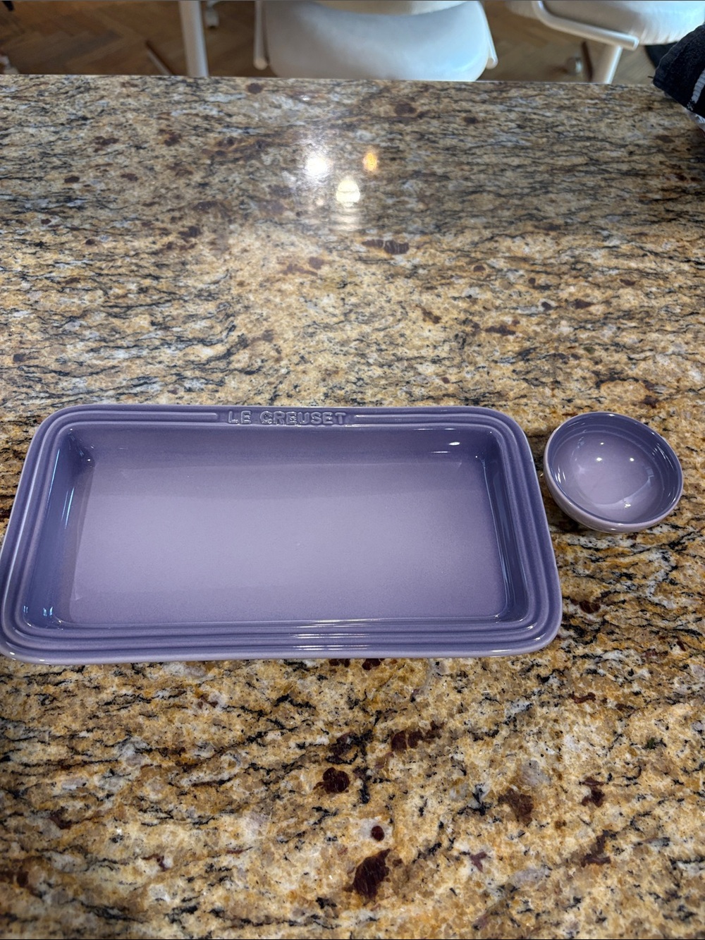 Le Creuset Rectangular Serving Platter with Pinch Bowl, Blue Bell Purple - Picture 4 of 16